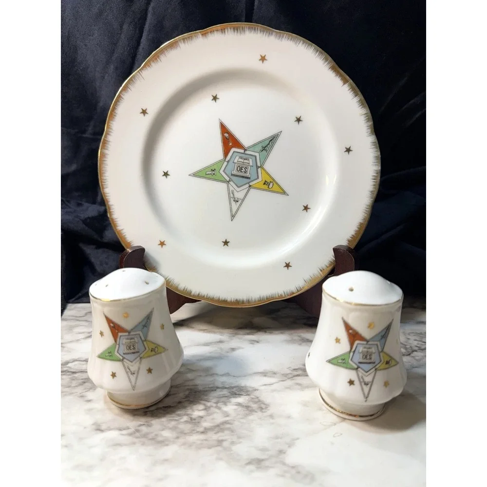 Lefton Eastern Star Salt and Pepper Shakers #K108 Plate #2338‎ (2835)